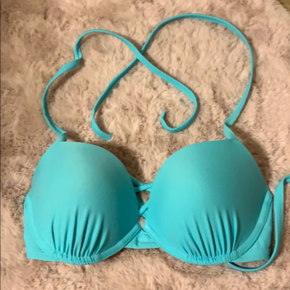 Swimwear bikini top